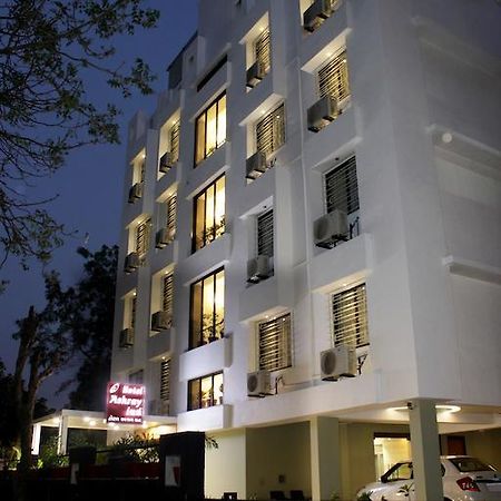 אחמדאבאד Hotel Ashray Inn מראה חיצוני תמונה